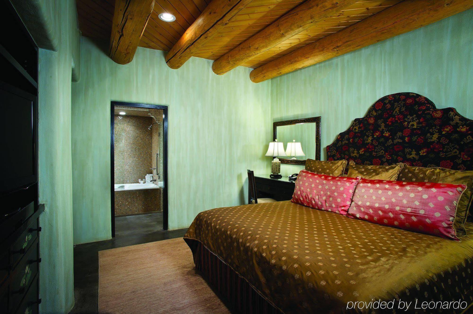 เอล มอนเต ซากราโด - เฮอริเทจ โฮเต็ล แอนด์ รีสอร์ต Hotel เทาส์ ภายนอก รูปภาพ