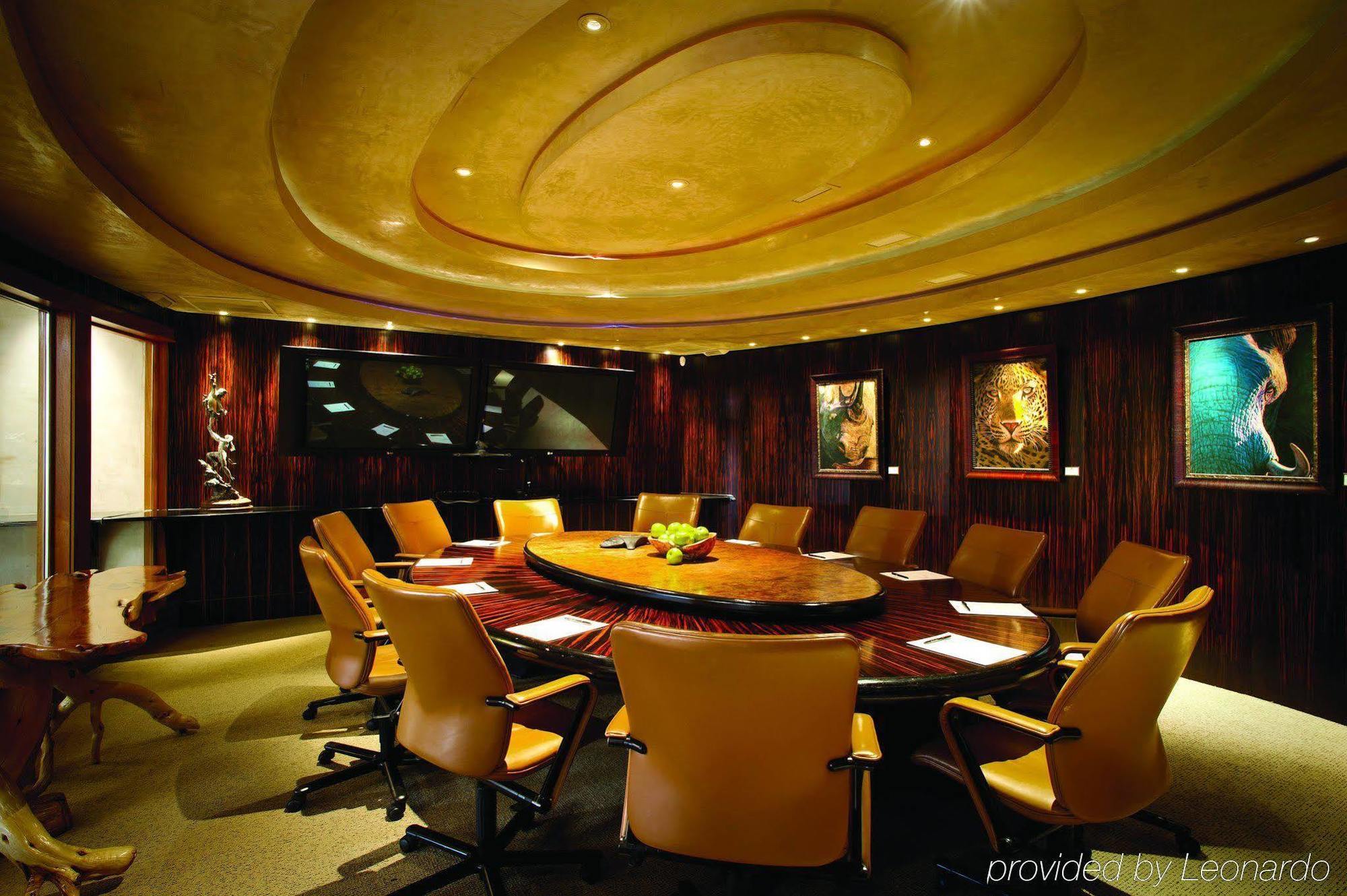 เอล มอนเต ซากราโด - เฮอริเทจ โฮเต็ล แอนด์ รีสอร์ต Hotel เทาส์ ภายนอก รูปภาพ